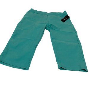 Victoria COLLECTION Pull-On Capri Pants